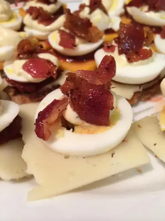 Bacon & Egg hors d'oeuvres