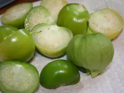 cut tomatillos