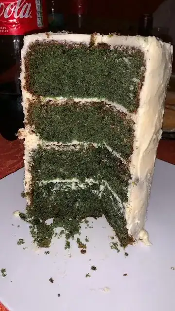 Full Carrot Cake