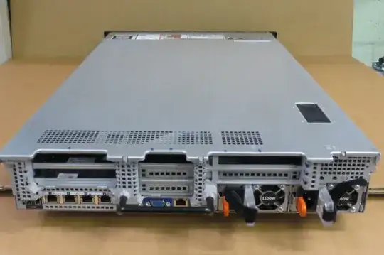 PowerEdge R820 view from the top