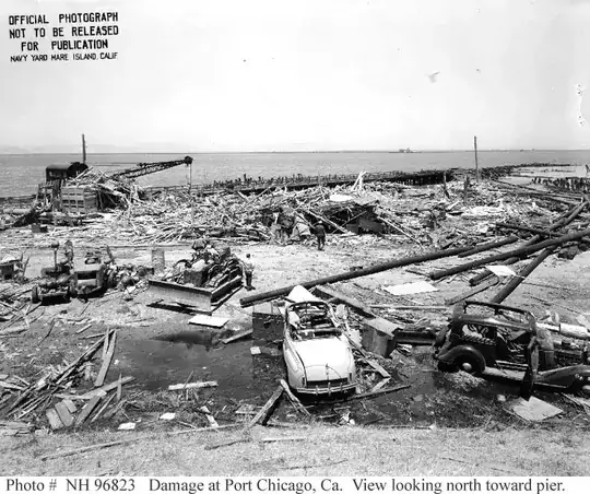 Photograph of the Port Chicago disaster, view of the pier