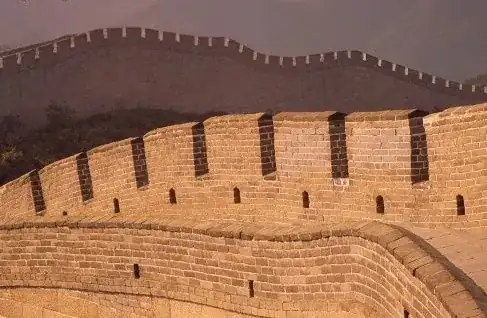 Photo from http://www.china-mike.com/china-tourist-attractions/great-wall-china/defending-the-wall/