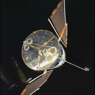 NASA Photo STS103-734-75