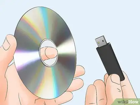 Step 1 Você precisa ter um DVD ou um dispositivo USB vazio.