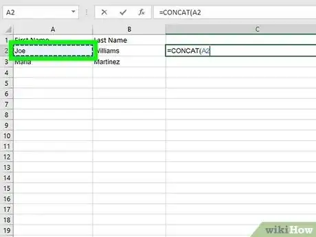 Step 3 Clique na primeira célula da primeira coluna que você quer combinar.