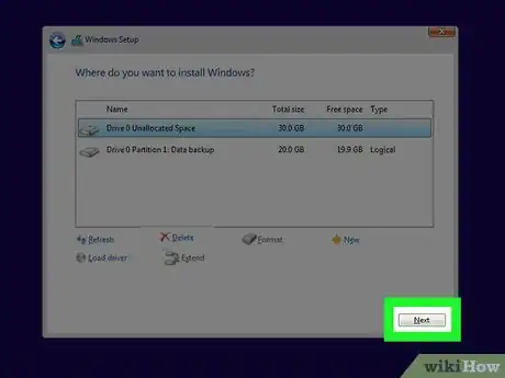 Step 12 Clique em Avançar para dar início à instalação do Windows na unidade selecionada.